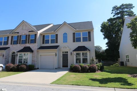 18 Fairchild Way