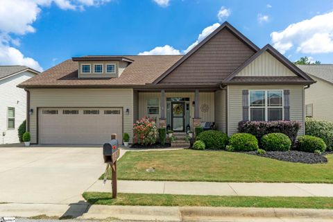 644 Chartwell Drive