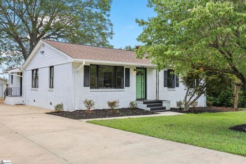 205 Rangeview Circle