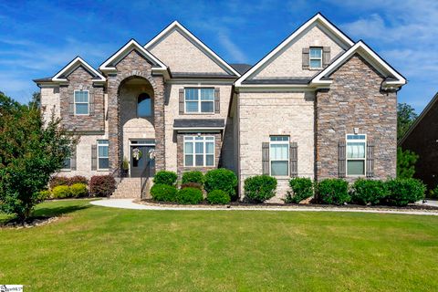 305 Tuxedo Lane