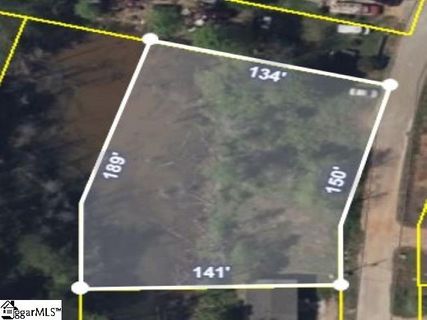 132 W Pine Lake Circle