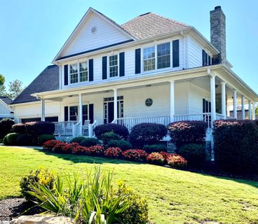 100 Meadowside Court