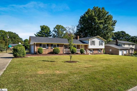 13 Gary Avenue sold home in Cunningham Acre, Taylors, SC