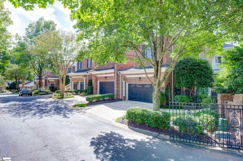 1400 Thornblade Boulevard Unit 2 sold home in Villas At Thornblade, Greer, SC