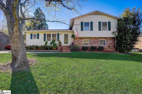 25 Tamwood Circle