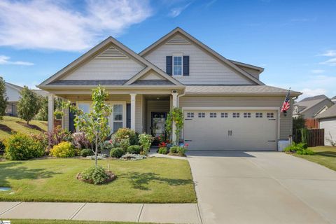 921 Deepwood Court