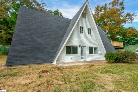 9 Wintergreen Lane sold home in Brookwood Forest, Taylors, SC