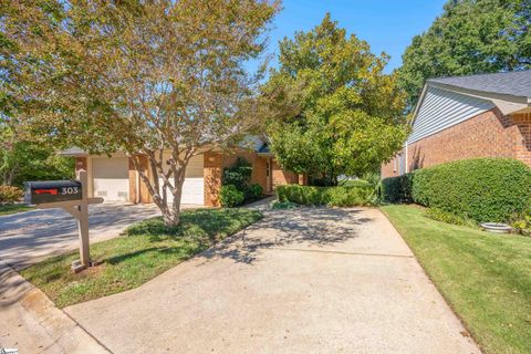 303 Mockingbird Hill