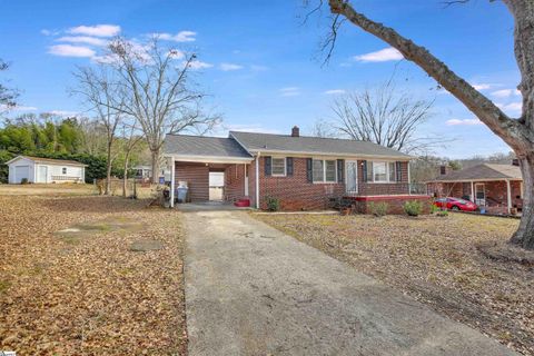 6 Blackstone Drive sold home in Highview Acres, Greenville, SC