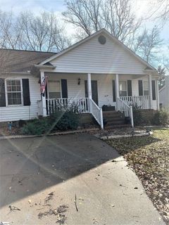 100 Autumnwood Way