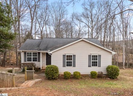 19 N Kings Drive sold home in Kings Court, Fountain Inn, SC