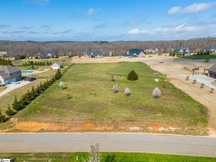 272 Thorncrest Drive sold home in Wynmure, Pauline, SC