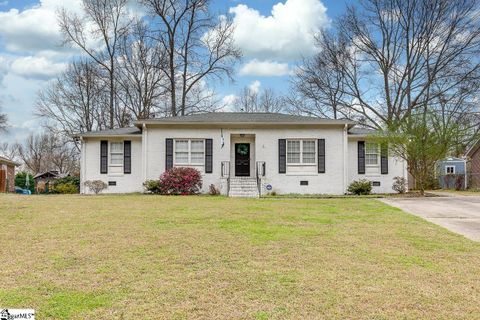 211 Baldwin Circle