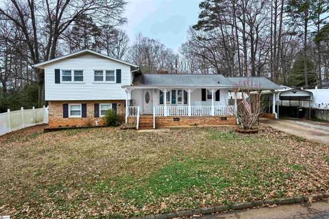 404 Chuckwood Drive