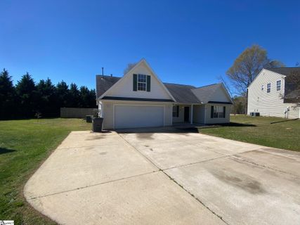313 London Drive