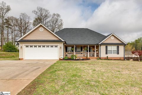 6 Camrose Drive sold home in Woodlands At Walnut Cove, Greer, SC