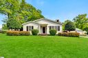 105 S Holland Street sold home in Clinton, SC