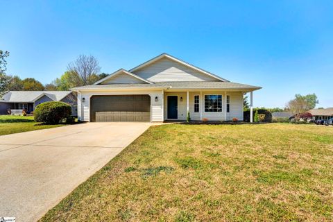 500 Bengal Court sold home in Russells Place, Greer, SC