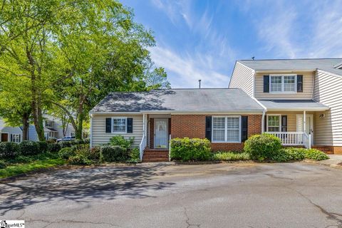 40 Wood Pointe Drive Unit 9