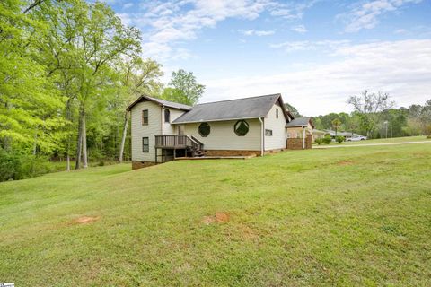 15 Woodlawn Drive sold home in Riverside, Ware Shoals, SC