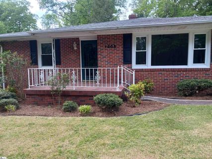 1406 Greenwood Road sold home in Grayview Estate, Laurens, SC