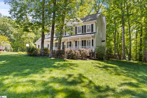 303 Farmwood Drive sold home in Woodgreen, Fountain Inn, SC