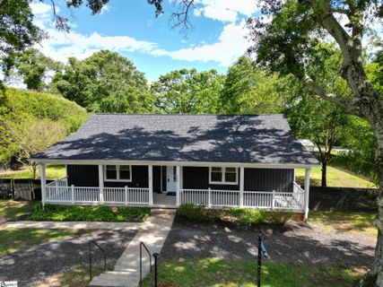 204 Front Street