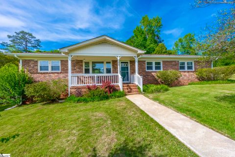 120 Knollview Drive