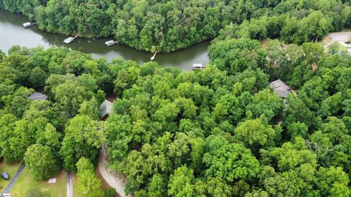 0 Pointe Wildwood Drive Lot 4 sold home in Pointe Wildwood, Seneca, SC