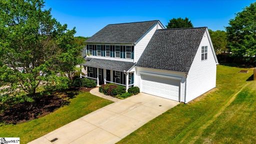 206 Crestwood Court