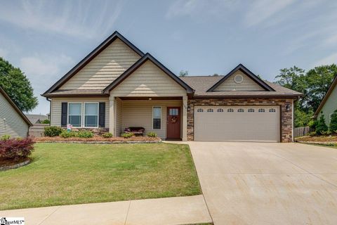 1104 Rosabella Lane