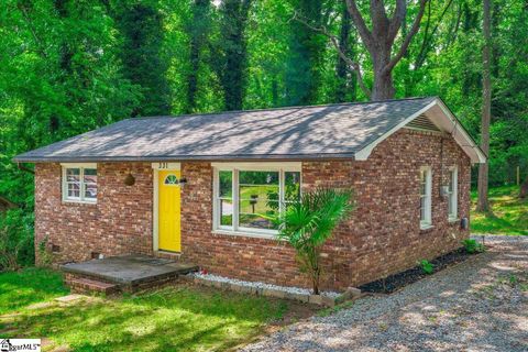 331 Amherst Drive