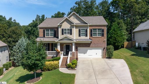 104 Carolina Oaks Drive sold home in Carolina Oaks, Fountain Inn, SC