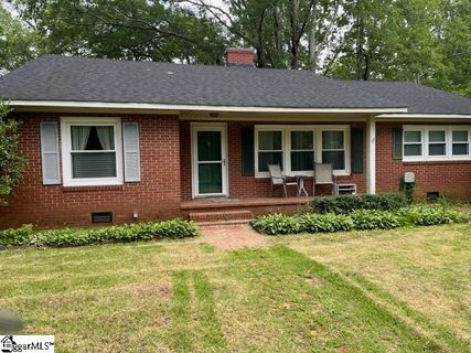 101 Meadow Road sold home in Grayview Estate, Laurens, SC