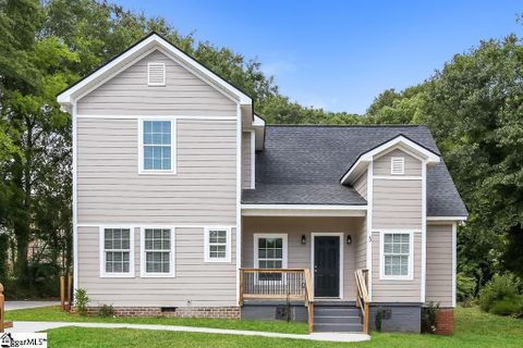 3 Deering Street