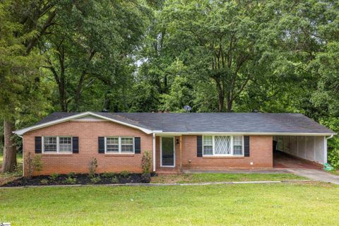 6 N Oak Forest Drive