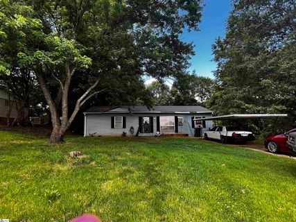 207 Meadors Avenue