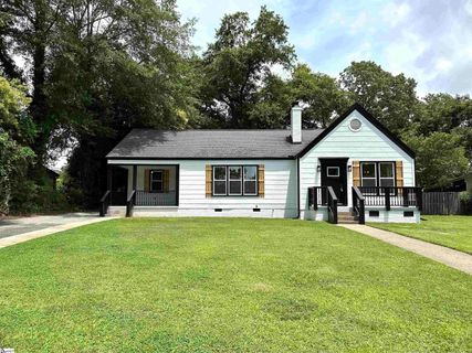 127 E Victoria Road
