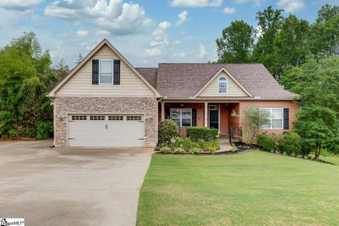 16 Fernwalk Place
