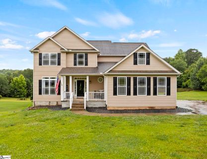2 Paris Road sold home in Waters Edge, Taylors, SC