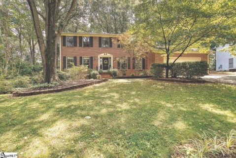 209 Oakwood Court
