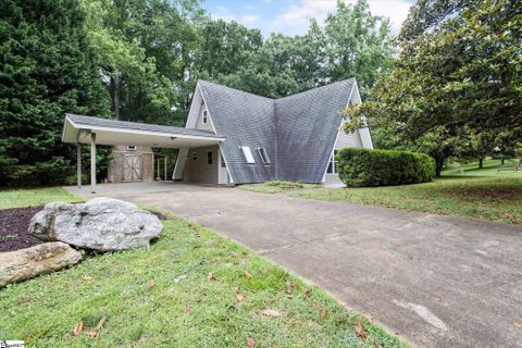 22 Wintergreen Lane sold home in Brookwood Forest, Taylors, SC