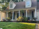 132 W Fall River Way sold home in Simpsonville, SC