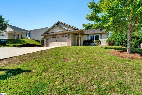 142 Midwood Road sold home in White Oak Ridge, Travelers Rest, SC