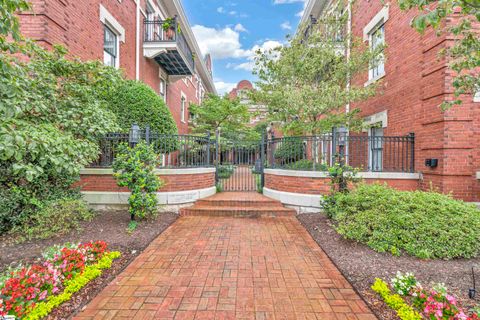 400 E Washington Street #24 sold home in Davenport Condo, Greenville, SC
