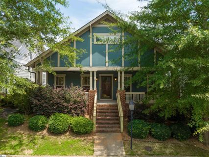 8 Maitland Drive