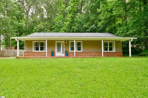 1205 Pineview Drive sold home in Heatherwood, Easley, SC