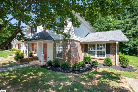 633 Bear Drive sold home in Bear Place Village, Greenville, SC