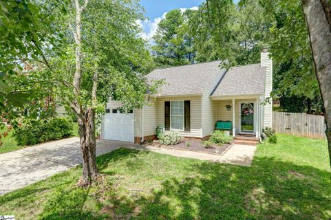 103 Great Oaks Way