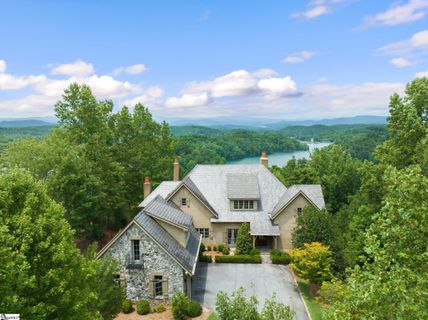 802 Top Ridge Drive